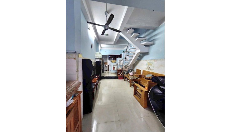 Bán Nhà 3 Tầng Hẻm Xe Hơi 40m2_4*10 3PN Chỉ 4.5 Tỷ Gần ĐH Luật Hiệp Bình Chánh Thủ Đức